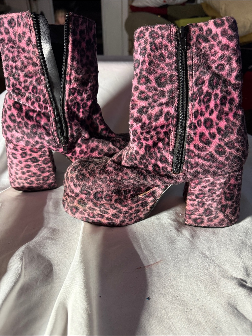 Women’s Vintage Pink Fur Leopard Platform Classified brand Ankle Boots- size 8 - Picture 2 of 5
